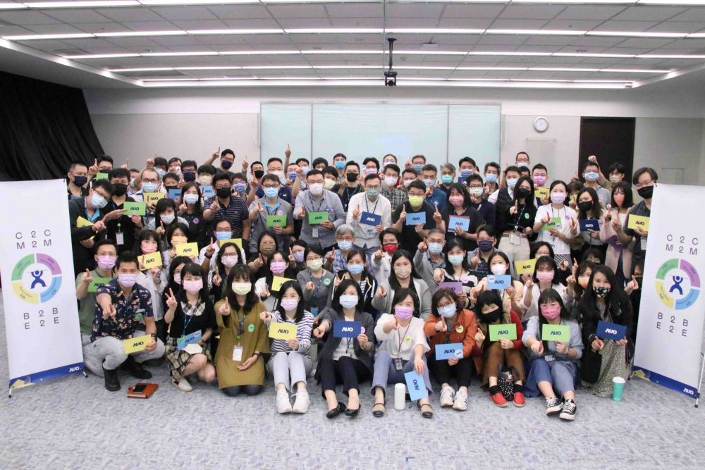 友達提供全球及集團輪調機會，支持同仁持續進修學習，致力為專業人才打造友善多元的職場環境