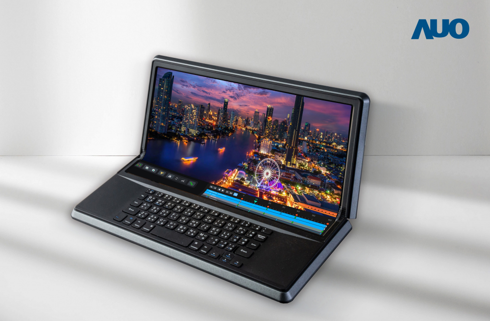 熊猫体育14.6吋Micro LED折迭显示屏幕，搭配半径4mm的弯折绞炼，以及高画素、高亮度、高对比度的显示技术特点，即便在大视角下仍保有绝佳色相与亮度